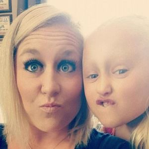 Meet your Posher, Torrie